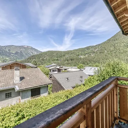 18 Guests, 8 Bedrooms, 5 Bathrooms & Sauna! * Les Houches